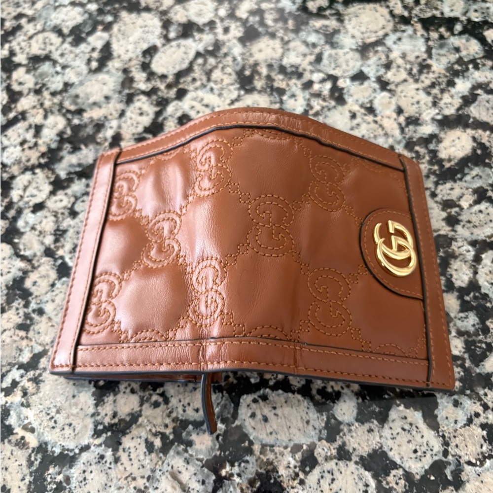 Gucci Marmont Brown Leather GG Embossed small Wallet with Gold Hardware - Picture 6 of 16